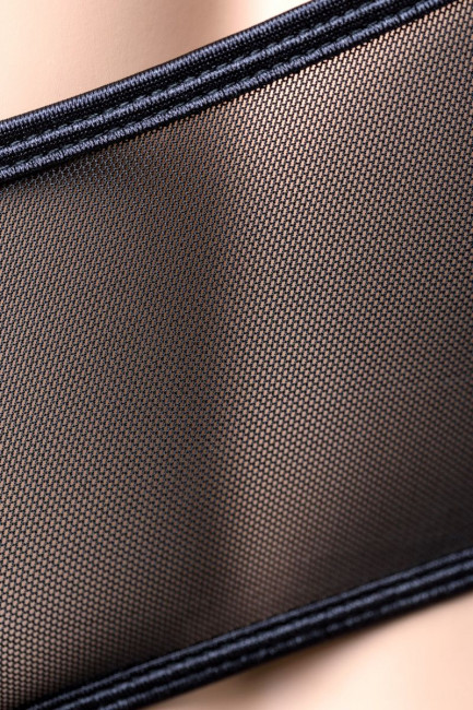 Облегающее платье с открытым плечом Облегающее платье с открытым плечом