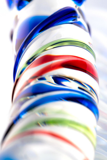 Стеклянный фаллос с различным рельефом - 18 см. Стеклянный фаллос с различным рельефом - 18 см.