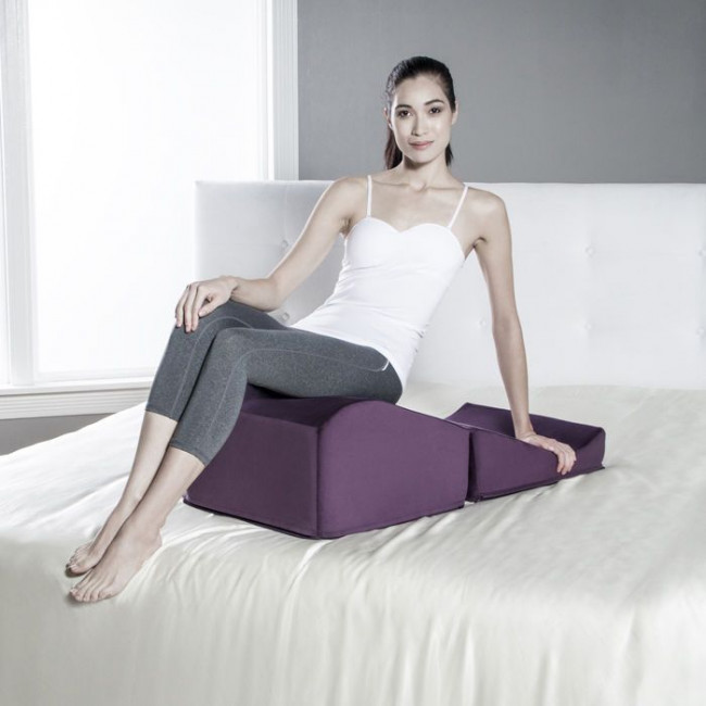 Фиолетовая вельветовая подушка для секса Liberator Retail Flip Ramp Фиолетовая вельветовая подушка для секса Liberator Retail Flip Ramp