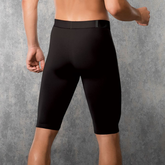 Мужские трусы-боксеры длиной до колена Мужские трусы-боксеры длиной до колена