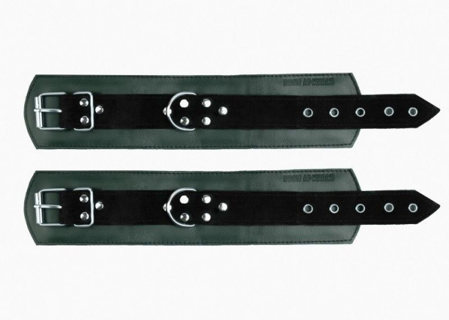 Изумрудные наручники с фиксацией на двух карабинах Изумрудные наручники с фиксацией на двух карабинах