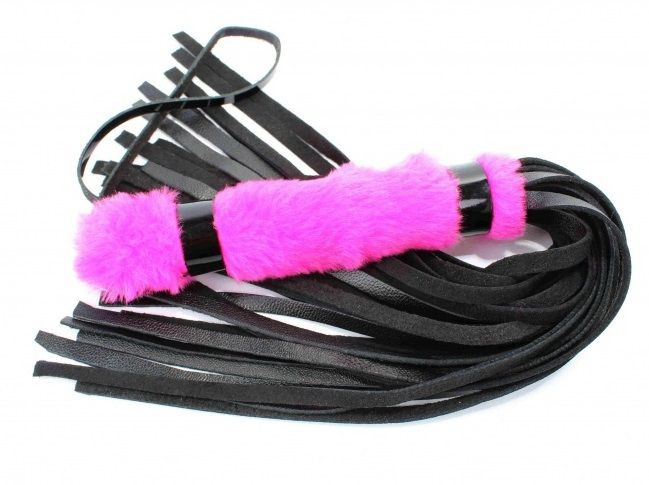 Нежная плеть с розовым мехом BDSM Light - 43 см.