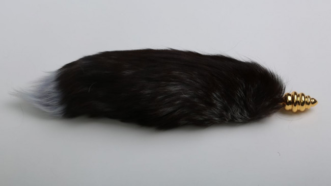 Золотистая анальная пробка с хвостом "Королевская лиса"