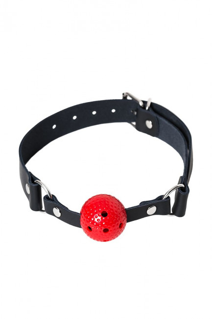 Красный кляп-шарик на черном регулируемом ремешке 