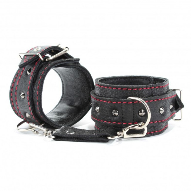 Черные наручники из натуральной кожи на карабинах Черные наручники из натуральной кожи на карабинах