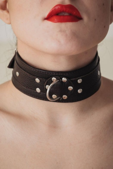 Широкий черный ошейник из мягкой кожи