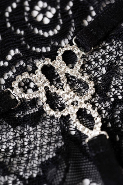 Трусики-стринги Valerie с декором из страз Трусики-стринги Valerie с декором из страз