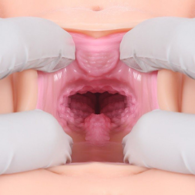 Телесный мастурбатор Victoria с двойным слоем материала Телесный мастурбатор Victoria с двойным слоем материала