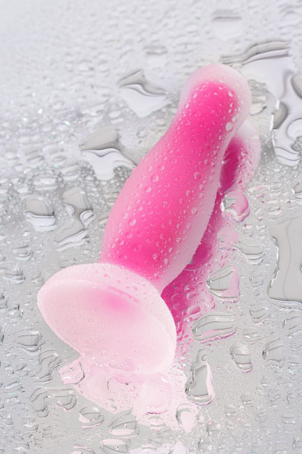 Розовая, светящаяся в темноте анальная втулка John Glow - 12,5 см. Розовая, светящаяся в темноте анальная втулка John Glow - 12,5 см.