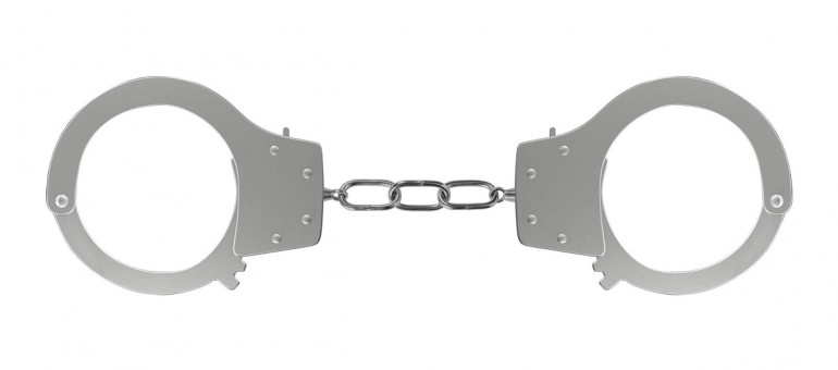 Металлические наручники для любовных игр