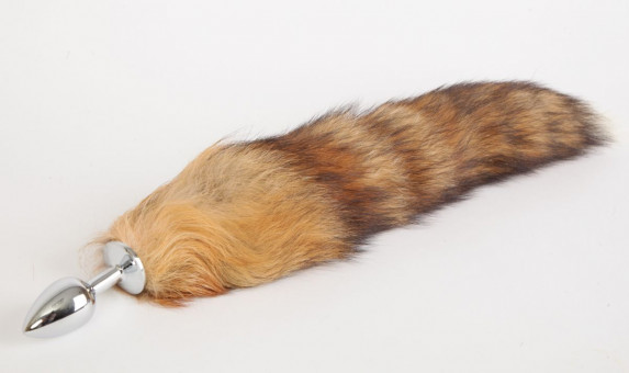 Серебристая анальная пробка с длинным хвостом "Королевская лиса"