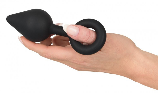 Чёрная анальная втулка с кольцом - 14 см. Чёрная анальная втулка с кольцом - 14 см.