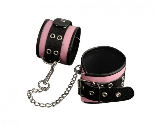 Кожаные розовые оковы с черным широким ремешком Кожаные розовые оковы с черным широким ремешком