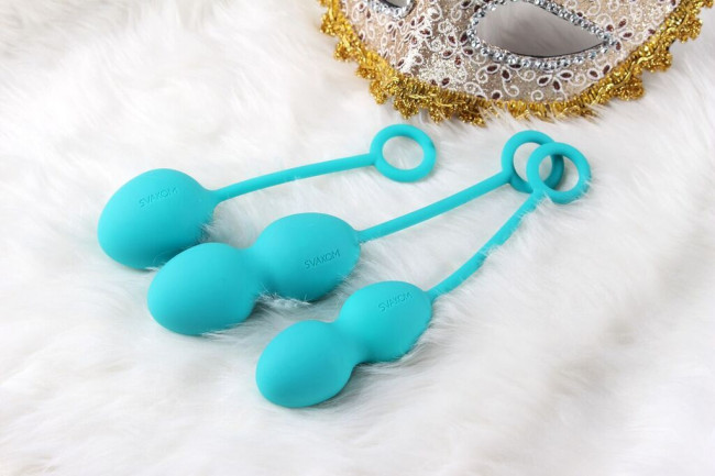 Набор зелёных вагинальных шариков Nova Ball со смещенным центром тяжести Набор зелёных вагинальных шариков Nova Ball со смещенным центром тяжести