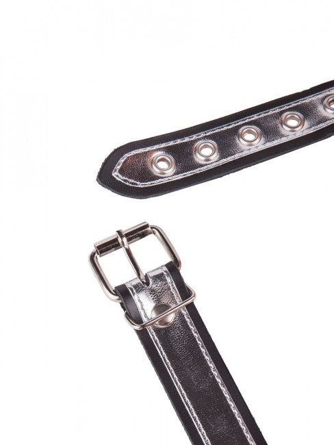 Кляп-шарик на чёрно-серебристых ремешках