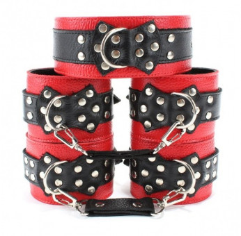 Набор кожаных БДСМ-аксессуаров