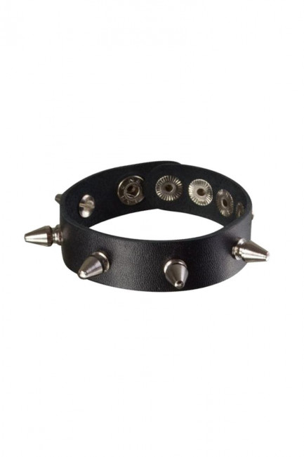 Браслет с шипами на руку Браслет с шипами на руку