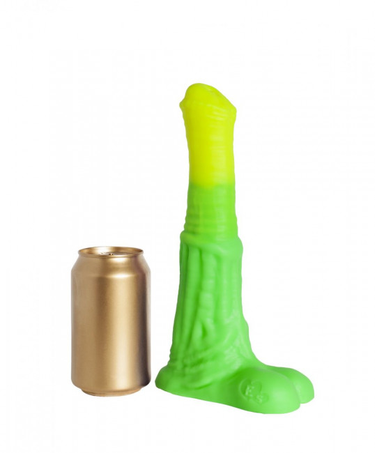 Зелёный фаллоимитатор "Пегас Large" - 26 см. Зелёный фаллоимитатор "Пегас Large" - 26 см.