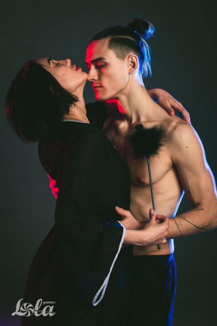 Черный пуховый тиклер Nightfall - 41 см. Черный пуховый тиклер Nightfall - 41 см.