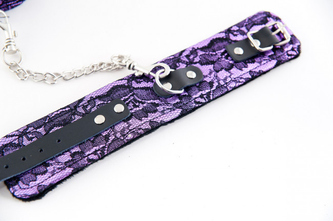 Пурпурные кружевные поножи Пурпурные кружевные поножи