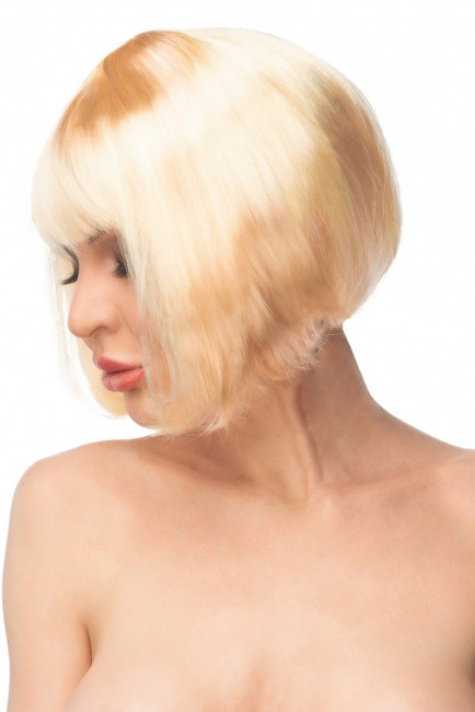 Бежевый парик "Моммо" Бежевый парик "Моммо"