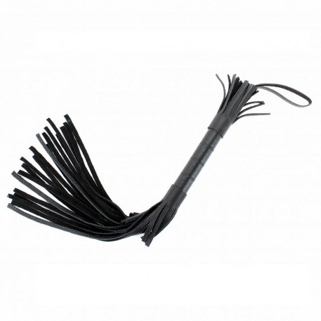 Короткая чёрная плетка из натуральной кожи Короткая чёрная плетка из натуральной кожи