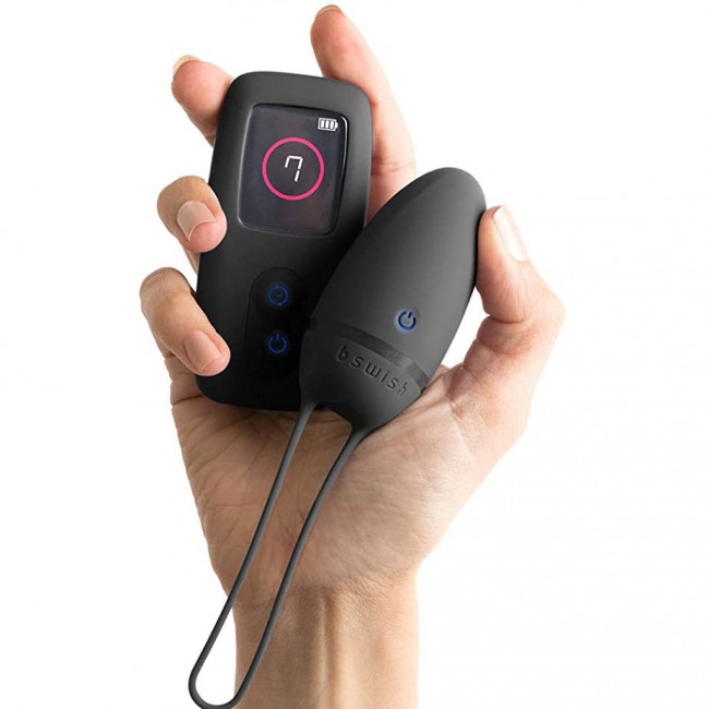 Черное виброяйцо Bnaughty Premium Unleashed с пультом ДУ Черное виброяйцо Bnaughty Premium Unleashed с пультом ДУ