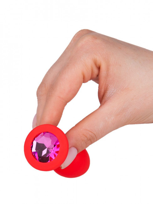 Красная анальная втулка с малиновым кристаллом - 7,3 см. Красная анальная втулка с малиновым кристаллом - 7,3 см.