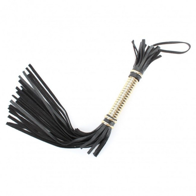 Чёрная кожаная плетка с золотистой рукоятью - 50 см. Чёрная кожаная плетка с золотистой рукоятью - 50 см.