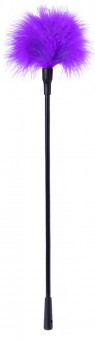 Щекоталка с фиолетовым пушком на кончике