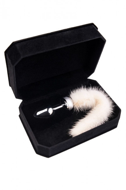 Малая анальная втулка с белым хвостом - 8,5 см. Малая анальная втулка с белым хвостом - 8,5 см.