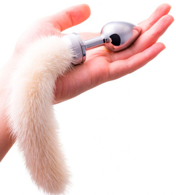 Малая анальная втулка с белым хвостом - 8,5 см. Малая анальная втулка с белым хвостом - 8,5 см.