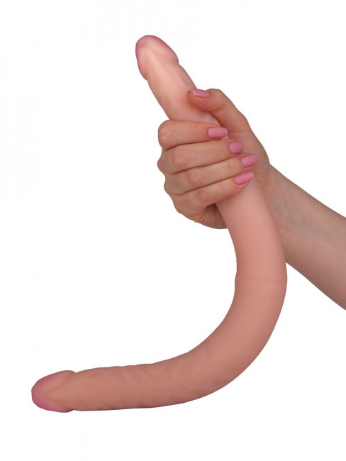 Двусторонний лесбийский фаллоимитатор из неоскин - 43 см. Двусторонний лесбийский фаллоимитатор из неоскин - 43 см.