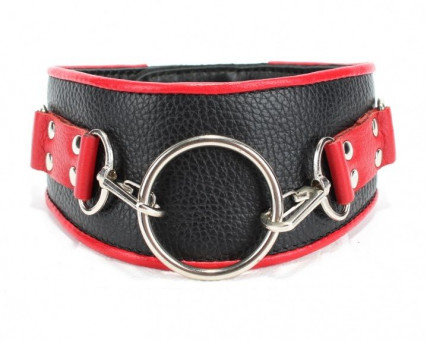 Черный кожаный ошейник с кольцом