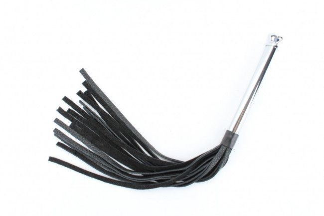 Черная плеть с металлической рукоятью - 50 см.