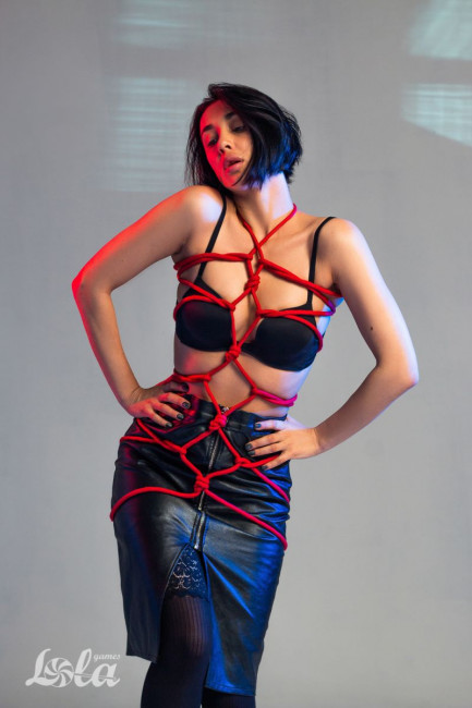 Красная веревка Tender Red - 10 м. Красная веревка Tender Red - 10 м.